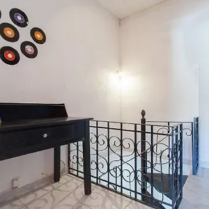 https://duplex-alfama-lisbon.hotels-lisbon-portugal.com
